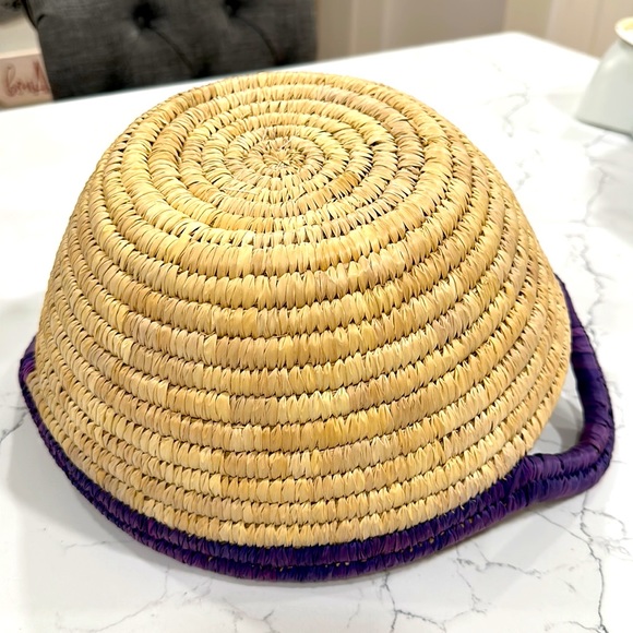 NWT Hand Woven Promila Basket - Picture 3 of 4
